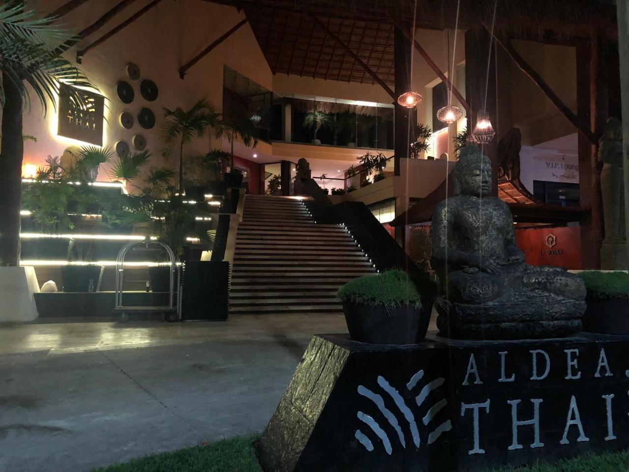 Aldea Thai By Blue Oceanfront Playa del Carmen Esterno foto